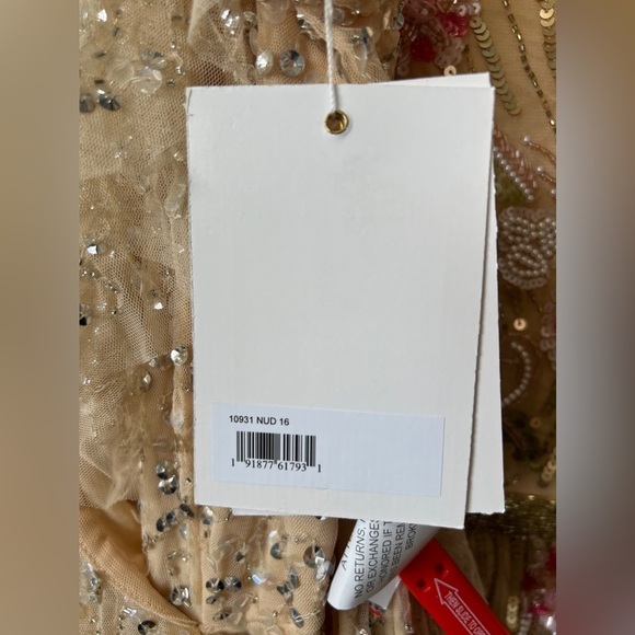 Mac Duggal 10931 NWT EMBELLISHED RUFFLE FAUX WRAP SEQUINED GOWN - Picture 8 of 10